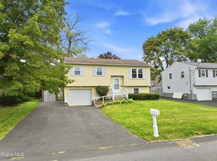 8 Denise Court, Rensselaer, NY 12144