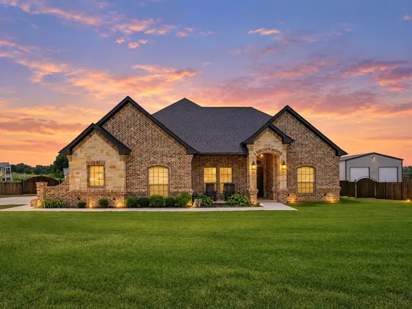 1027 Hope Ct, Boyd, TX 76023