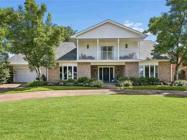 50 Chateau Mouton Dr, Kenner, LA 70065