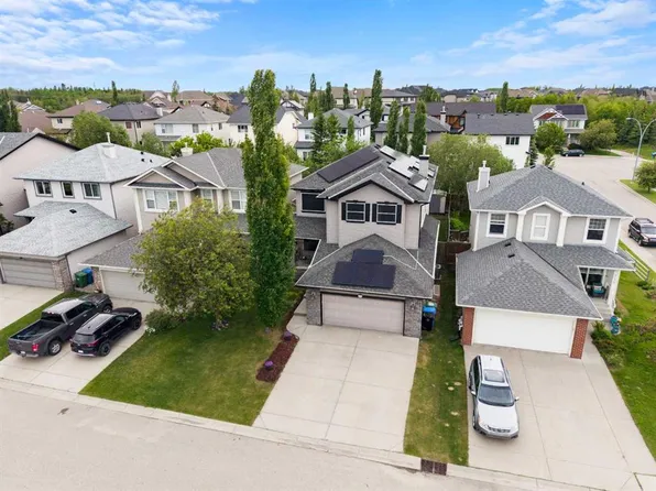 134 W Rockywood Cir NW, Calgary, AB T3G 5W1