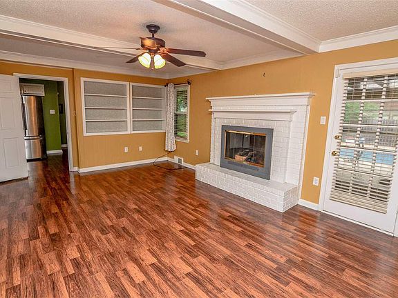 4th image of 6932 Corsica Dr
