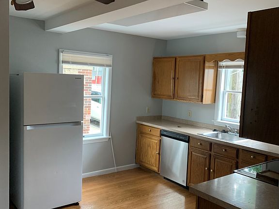 4th image of 101 Sciarappa St #1