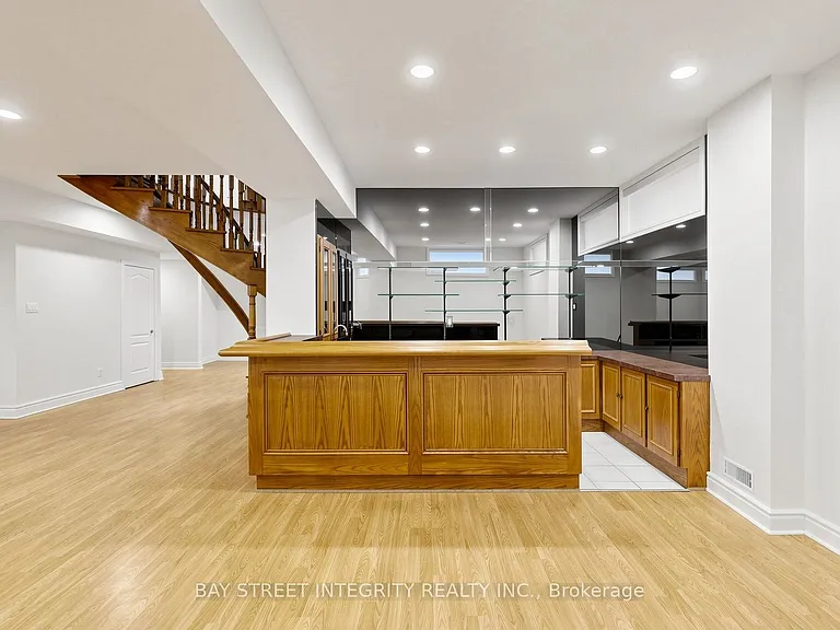 280 Kingsdale Ave — Photo 35