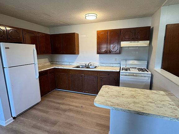 3rd image of 382 River St #1A