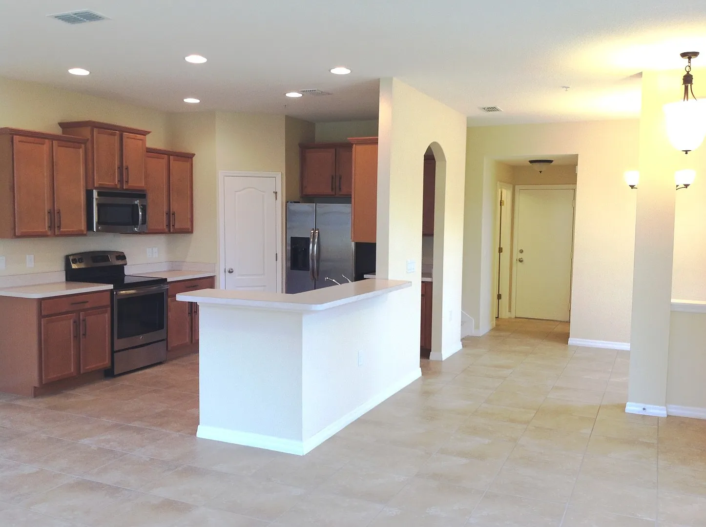 Carter Glen 3 bedrooms, 2.5 bathrooms for Rent — Photo 4