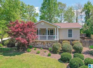 123 Mohawk Dr, Trussville, AL 35173