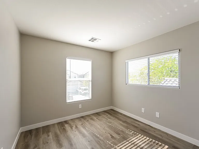 7424 Scottish Castle Ave — Photo 14