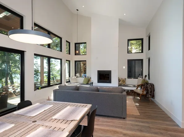 1505 Williams Rd, Bowen Island, BC V0N 1G1