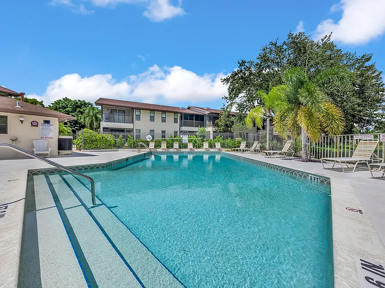 5312 Treetops Dr #H-102 — Photo 15