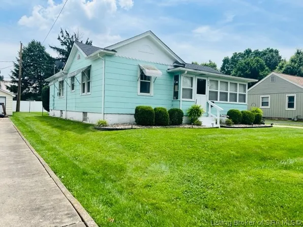 235 Ehringer Lane, Sellersburg, IN 47172