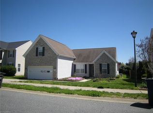 6029 Glen Way Dr, Winston Salem, NC 27107