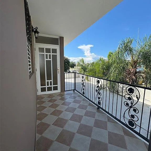CALLE 25 Urb Los Caobos N38 — Photo 4