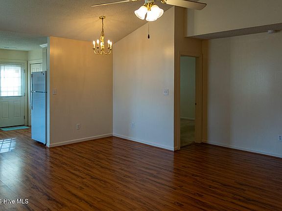 5th image of 3601 Jayne Lane NW