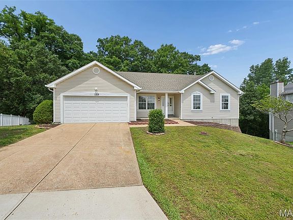 2nd image of 129 Blue Spruce Ct