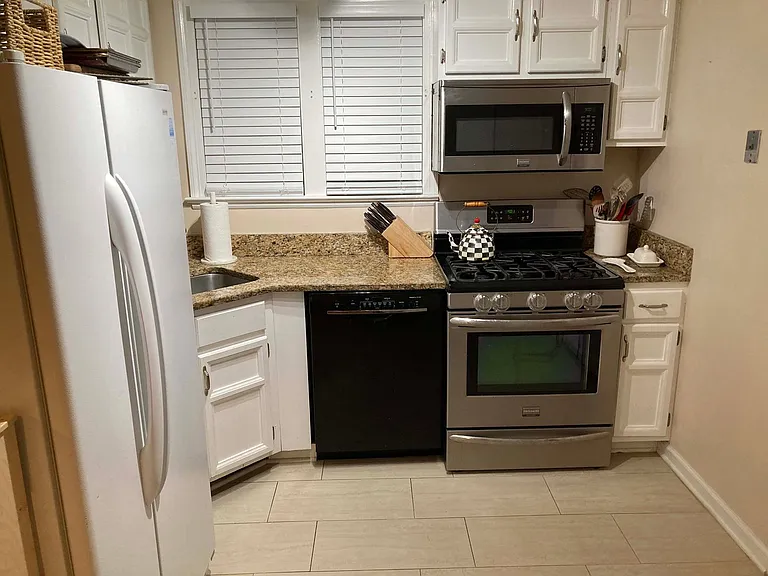 515 S Wakefield St — Photo 6