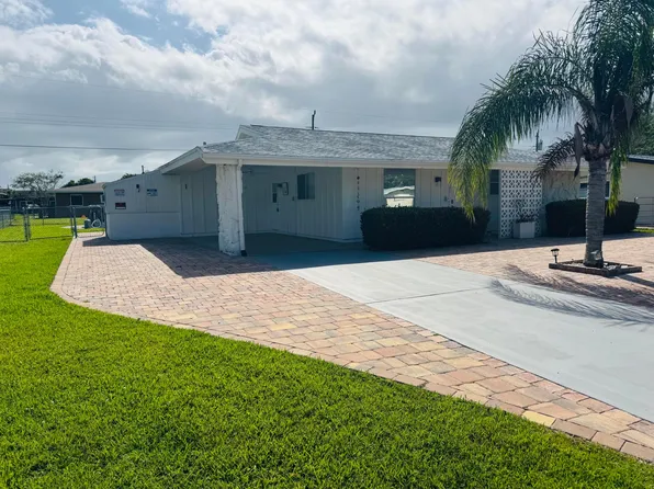 155 N Riomar Drive N, Port St Lucie, FL 34952