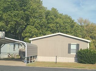 2701 Grand Ave TRAILER 38, Kearney, NE 68847