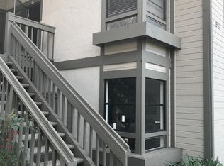 1941 Wellington Ln Unit 8, Vista, CA 92081