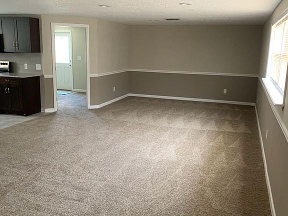4th image of 7407 S Legrande St