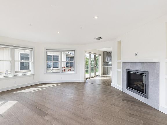 5th image of 253 Harbor View Way