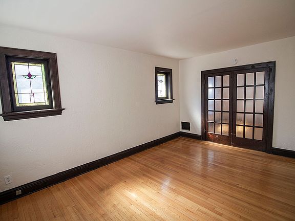 3rd image of 3833-35 Dunnica Ave #3835-A