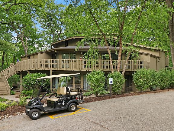 2nd image of 511 Tam O Shanter Dr #E