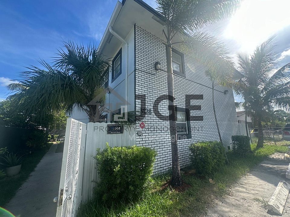 1st image of 3128 SW 12th Pl APT 3