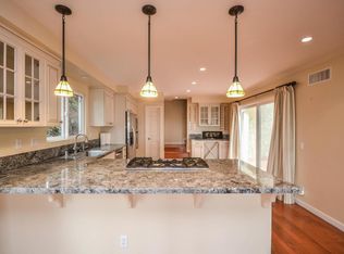 5395 Godbey Dr, La Canada Flintridge, CA 91011