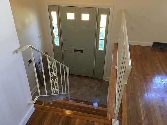 3rd image of 174 Plain St