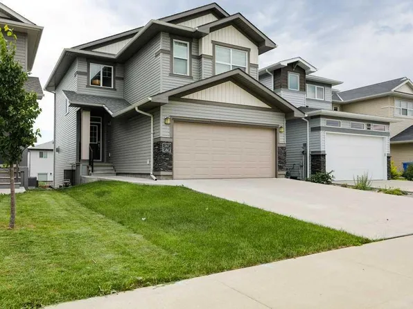 567 Moonlight Ln W, Lethbridge, AB T1J 5M1