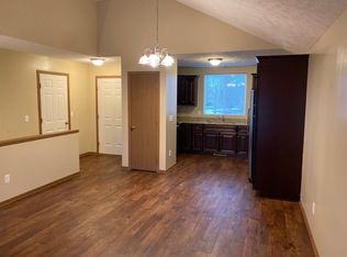 5263 N 9th Cir, Lincoln, NE 68521