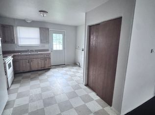 210 Beau Maye Ave #2, Elsberry, MO 63343