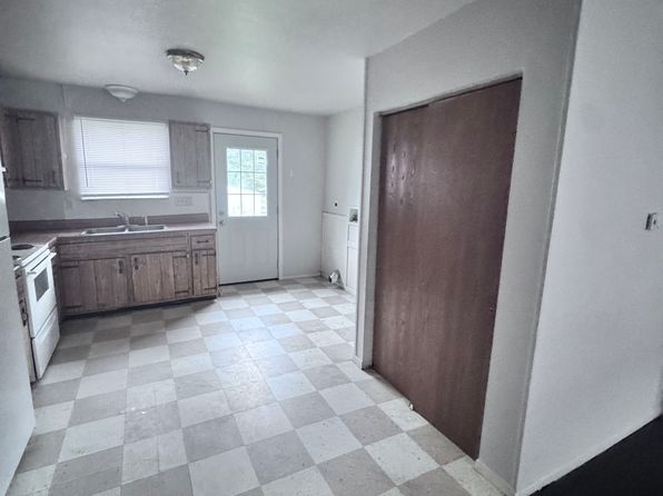 210 Beau Maye Ave #2