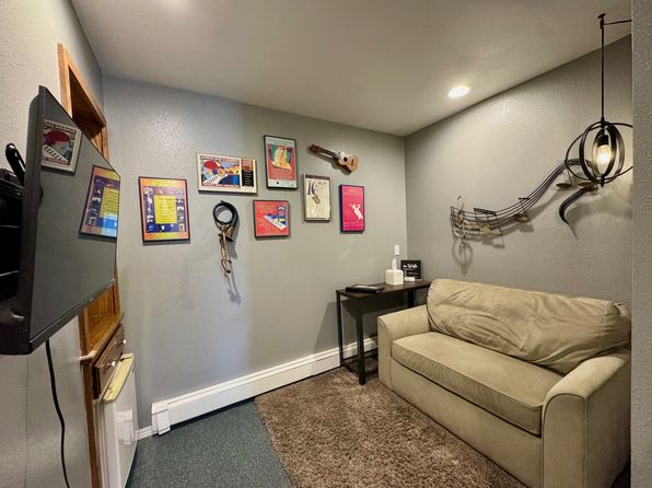 11595 Mendenhall Loop Rd