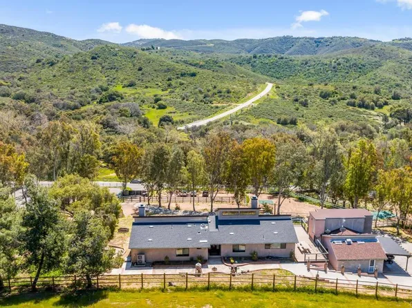 8040 Harmony Grove Rd, Escondido, CA 92029