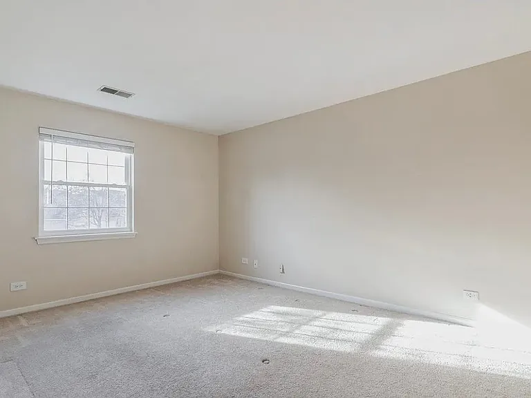 2400 Mallow Ct — Photo 10