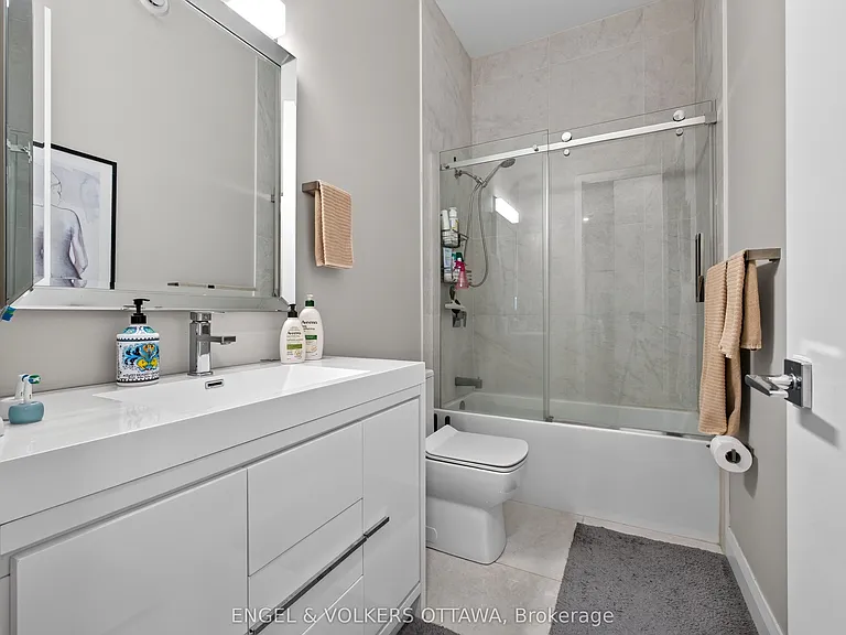 44 Byron Ave #D — Photo 40