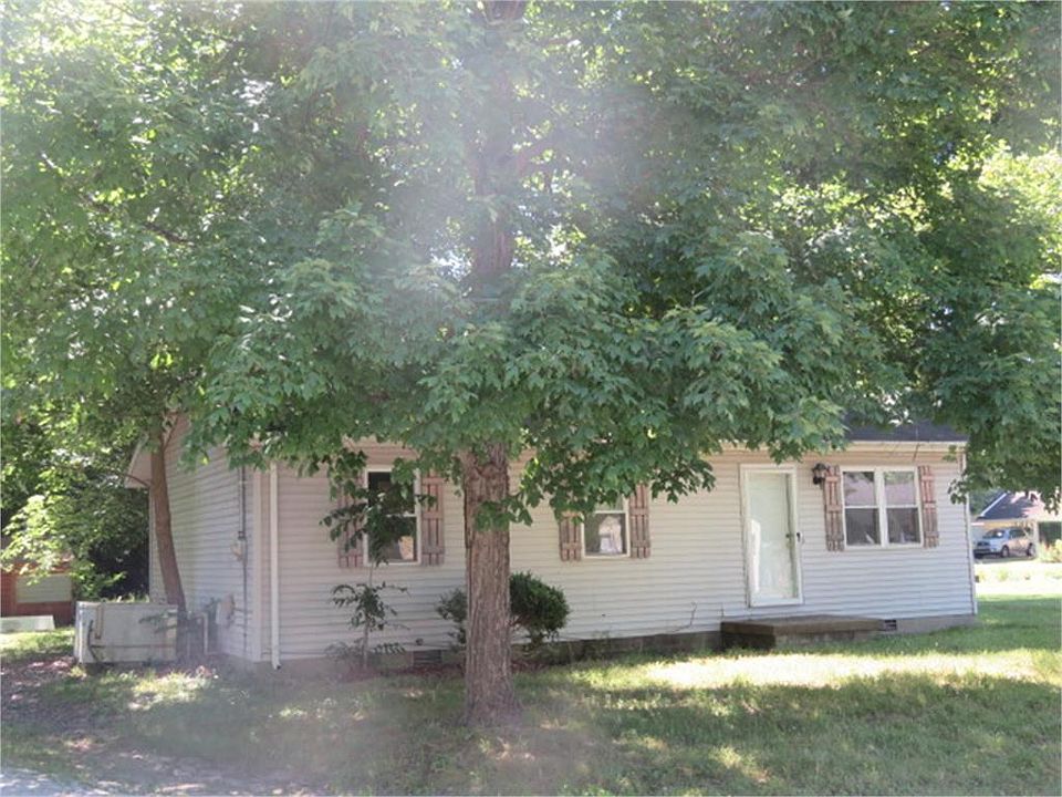 1st image of 514 Wyatt Ave