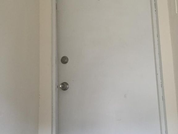 2nd image of 64 Eaton Pl #3
