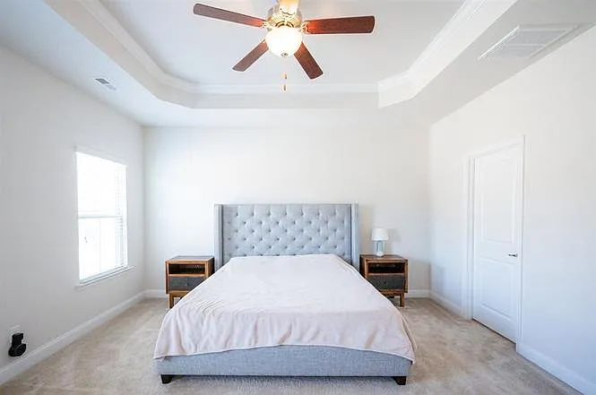 1006 Drayman Pl — Photo 9