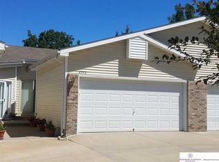 4712 Bel Ridge Dr, Lincoln, NE 68521