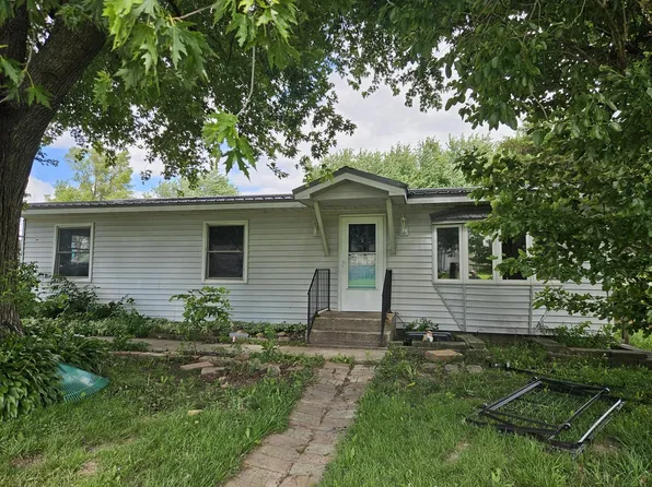 314 Vine St, Wilton, IA 52778