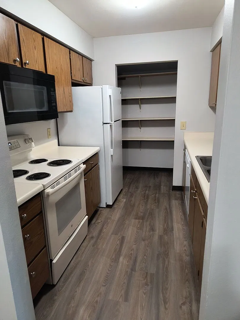 Glacier Valley Estates — Photo 1