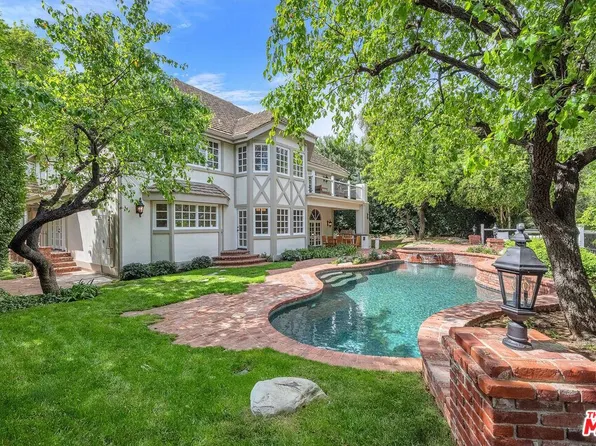 3225 Iredell Ln, Studio City, CA 91604