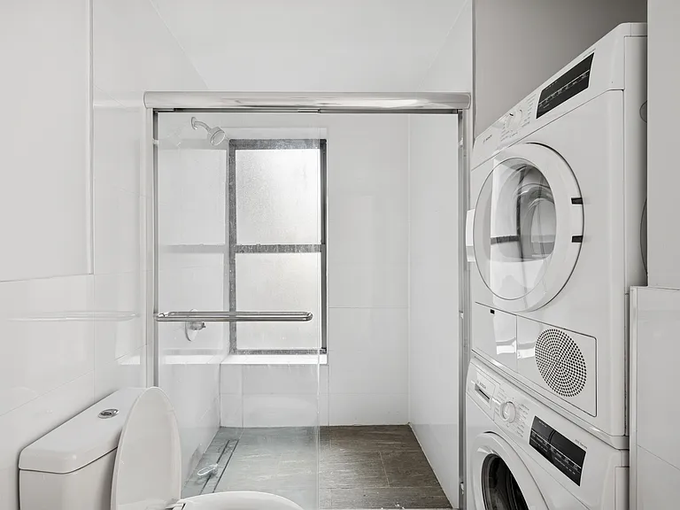 409 E 84th St #10 — Photo 7