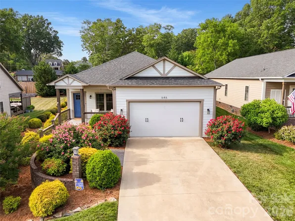 646 13th Avenue Pl NW, Hickory, NC 28601