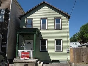 3rd image of 113 Congress St