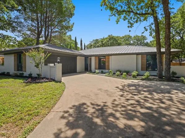 308 Driftwood Ct, Azle, TX 76020