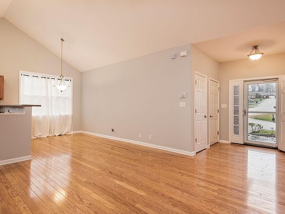 4th image of 7936 Ellisville Ln