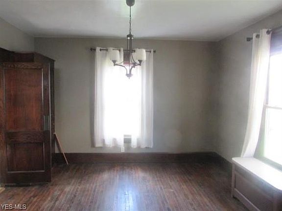 4th image of 245 Alice St